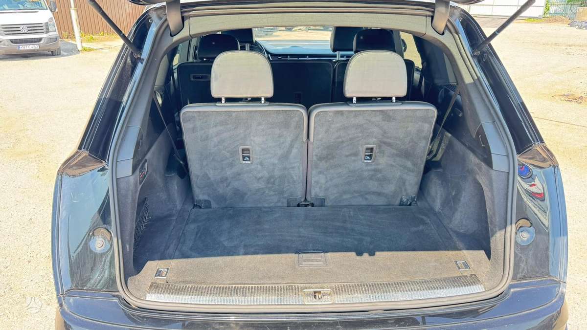Audi Q7, 3.0 l., Внедорожник / Кроссовер