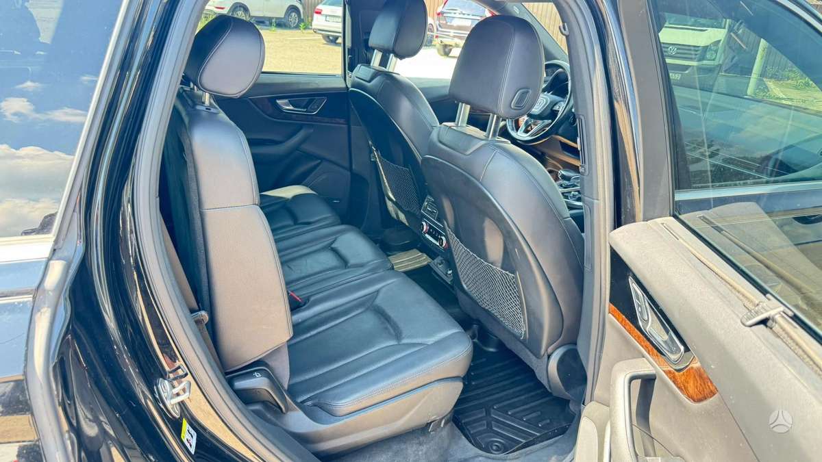 Audi Q7, 3.0 l., Внедорожник / Кроссовер