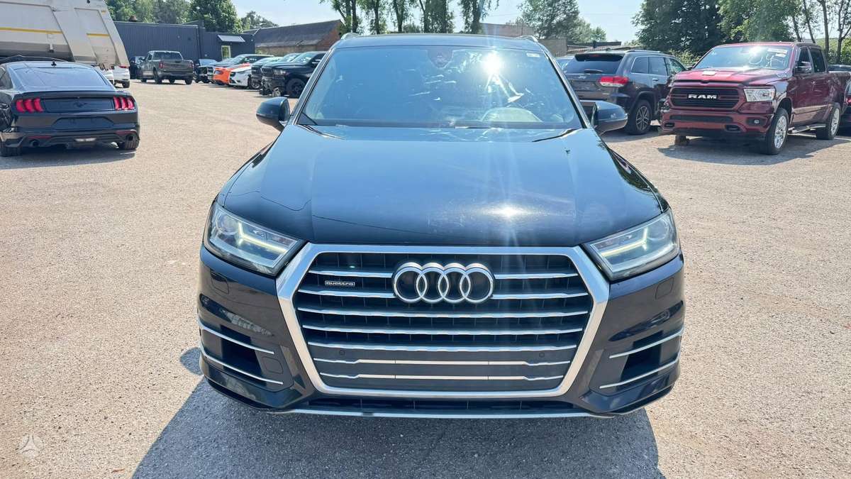 Audi Q7, 3.0 l., Внедорожник / Кроссовер