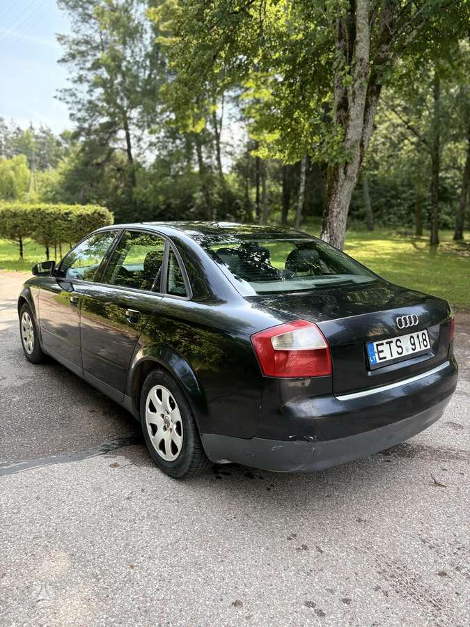 Audi A4, 1.9 l., Седан