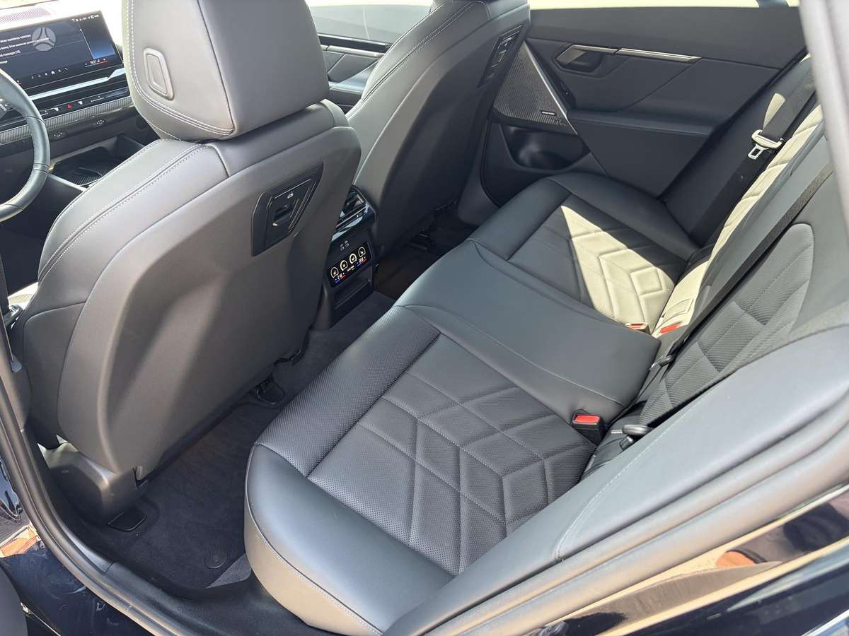 BMW 520, universalas