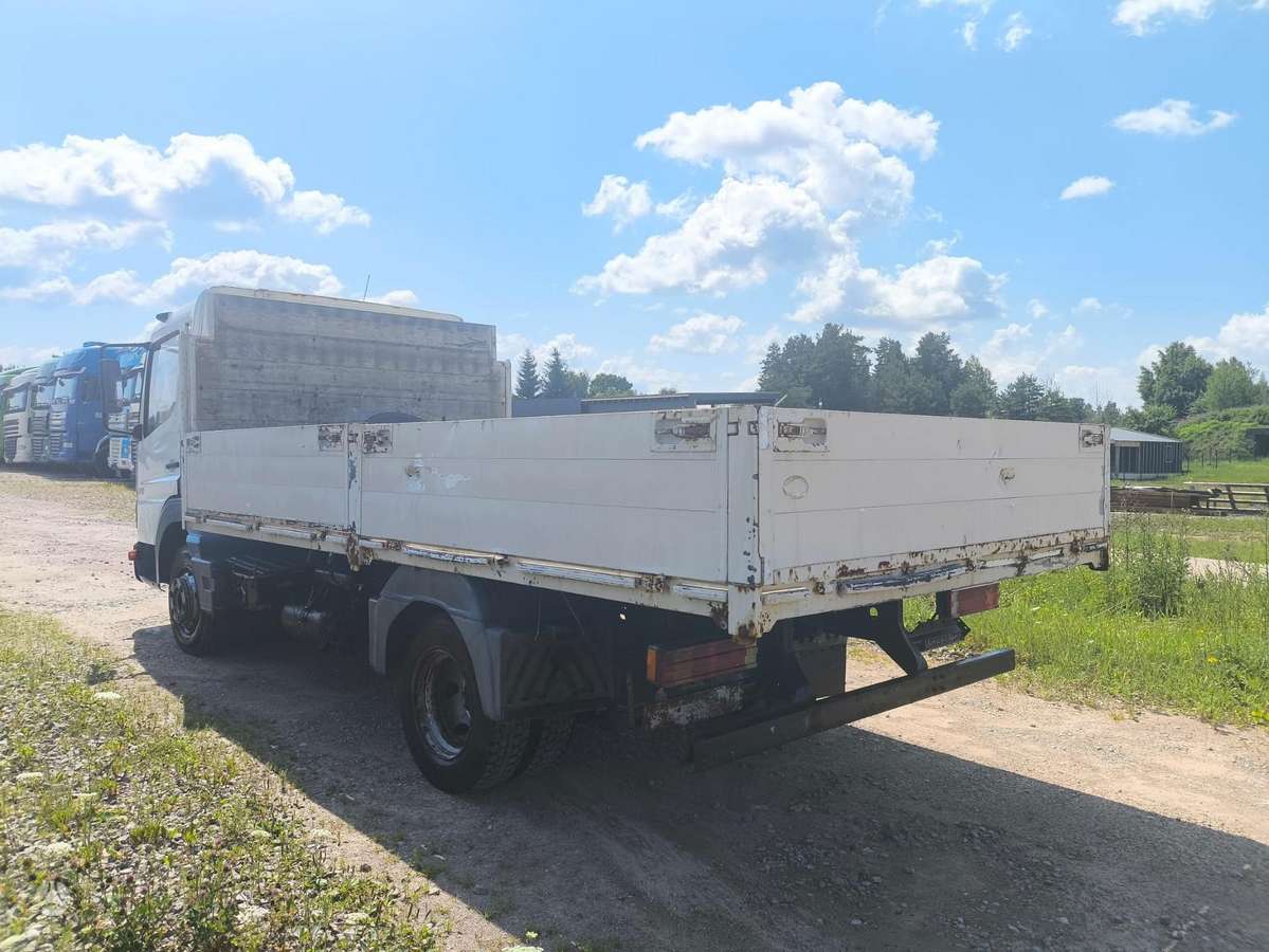 Mercedes-Benz 815, dropside trucks