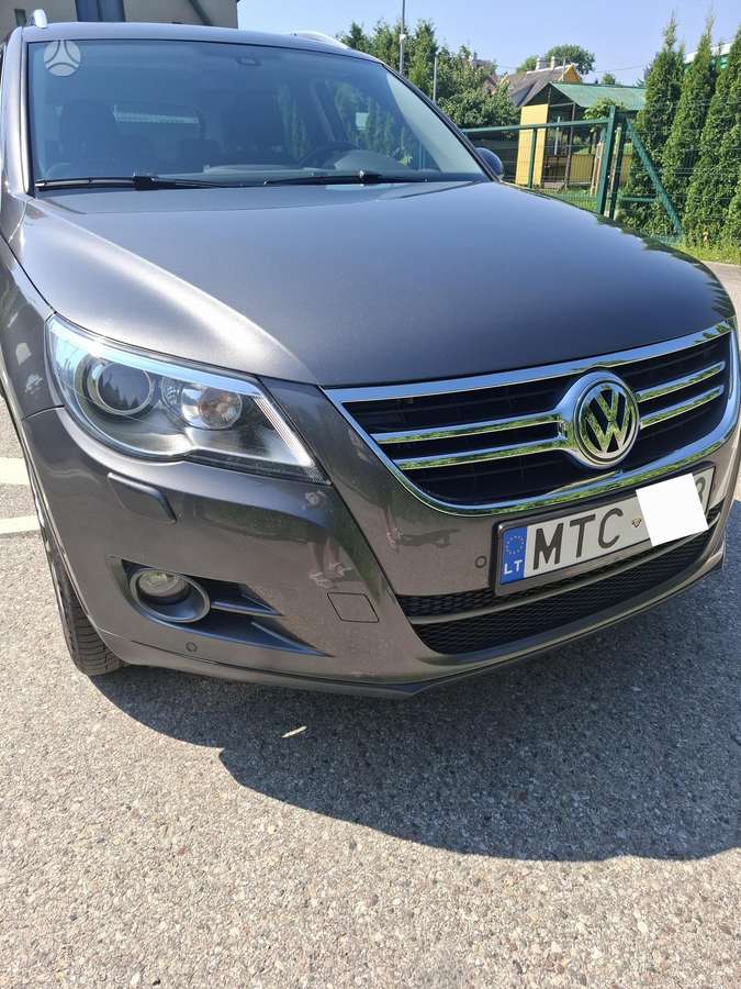 Volkswagen Tiguan - 9