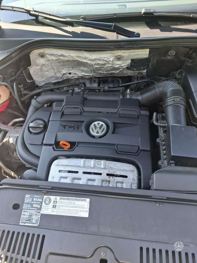 Volkswagen Tiguan - 10