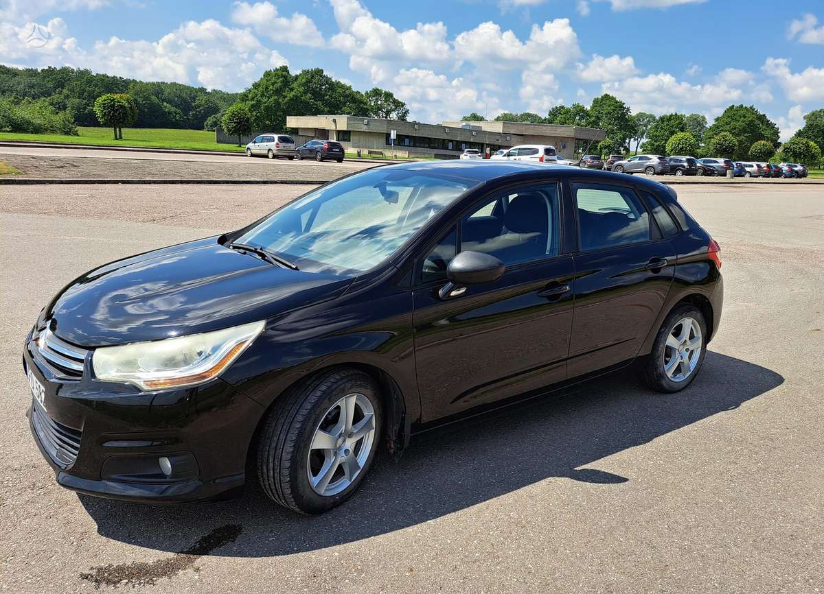 Citroen C4, 1.6 l., Хэтчбек
