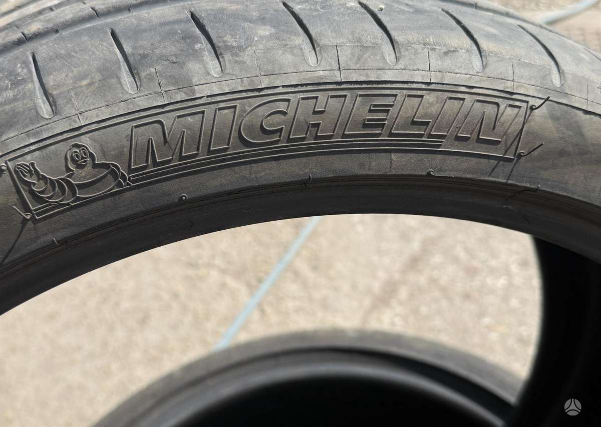 Michelin Pilot Super Sport, summer 245/35 R20