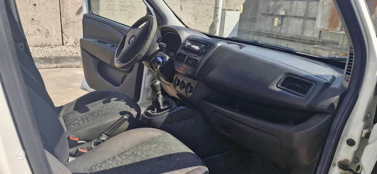 Opel Combo, 1.6 l., komercinis