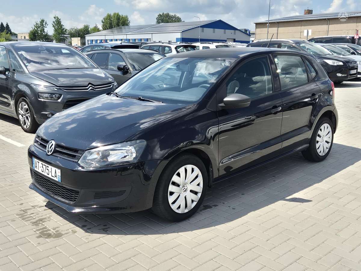 Volkswagen Polo - 1