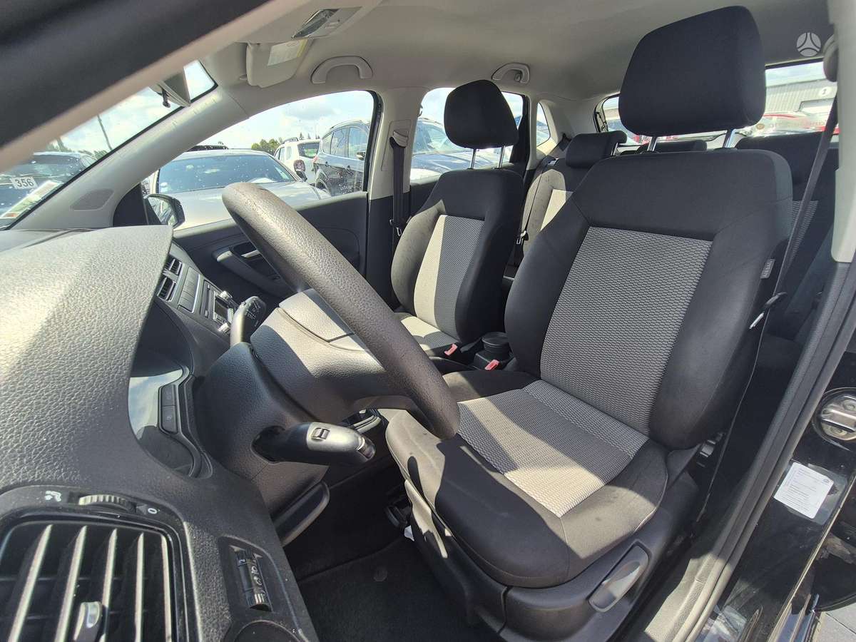 Volkswagen Polo - 8
