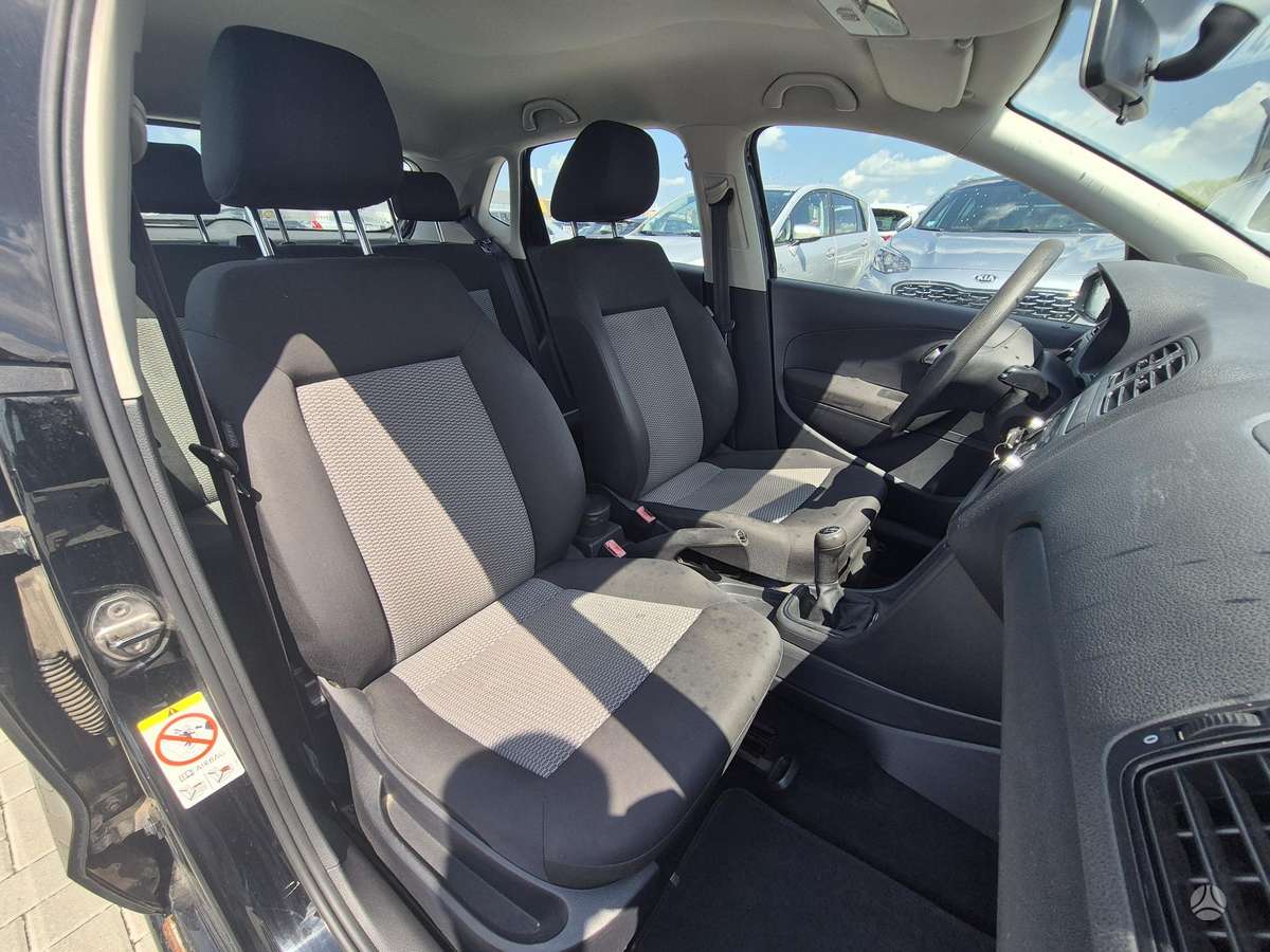 Volkswagen Polo - 11