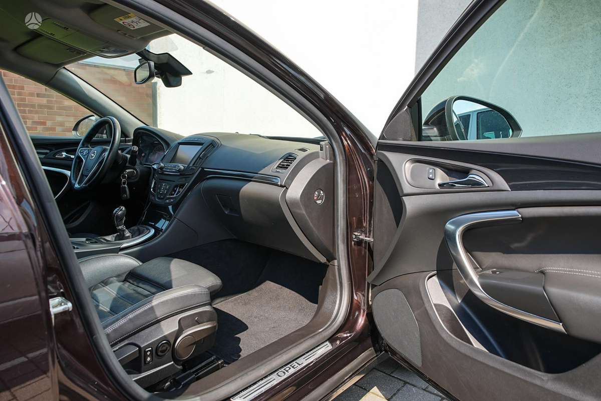 Opel Insignia, 2.0 l., wagon
