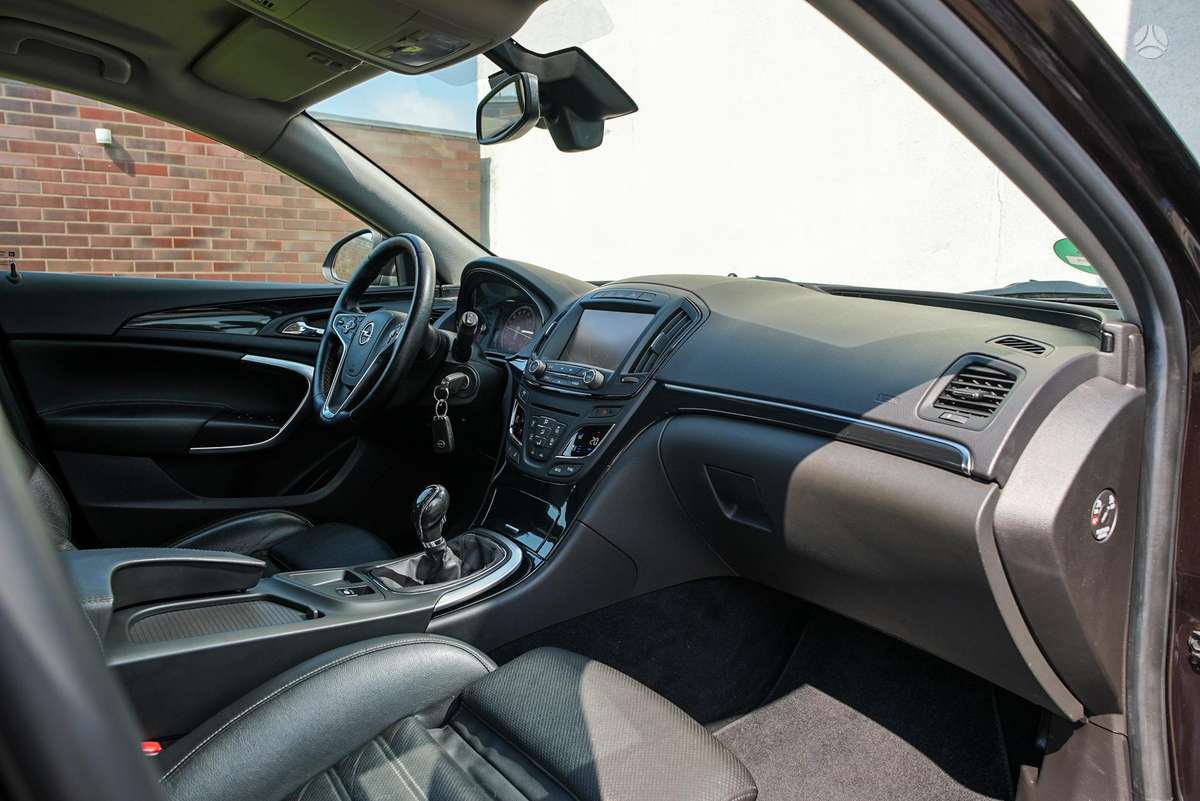 Opel Insignia, 2.0 l., wagon