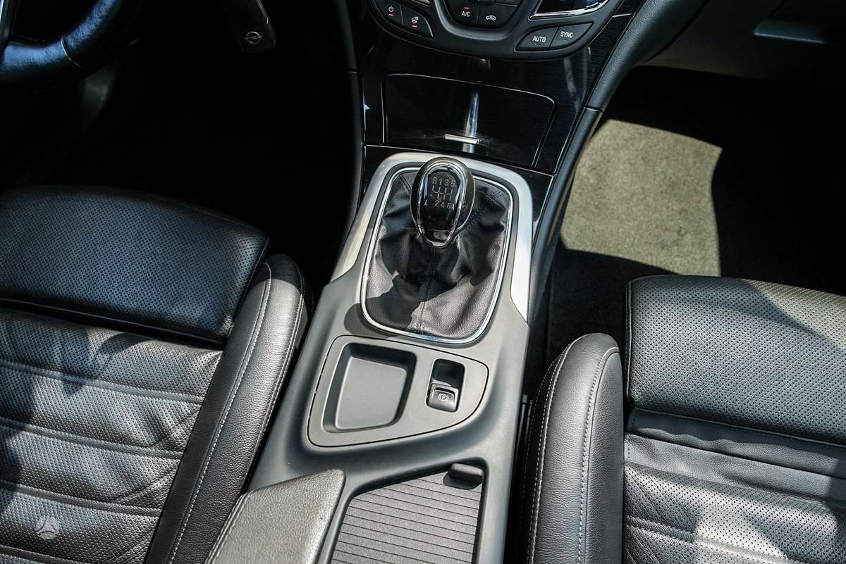 Opel Insignia, 2.0 l., wagon