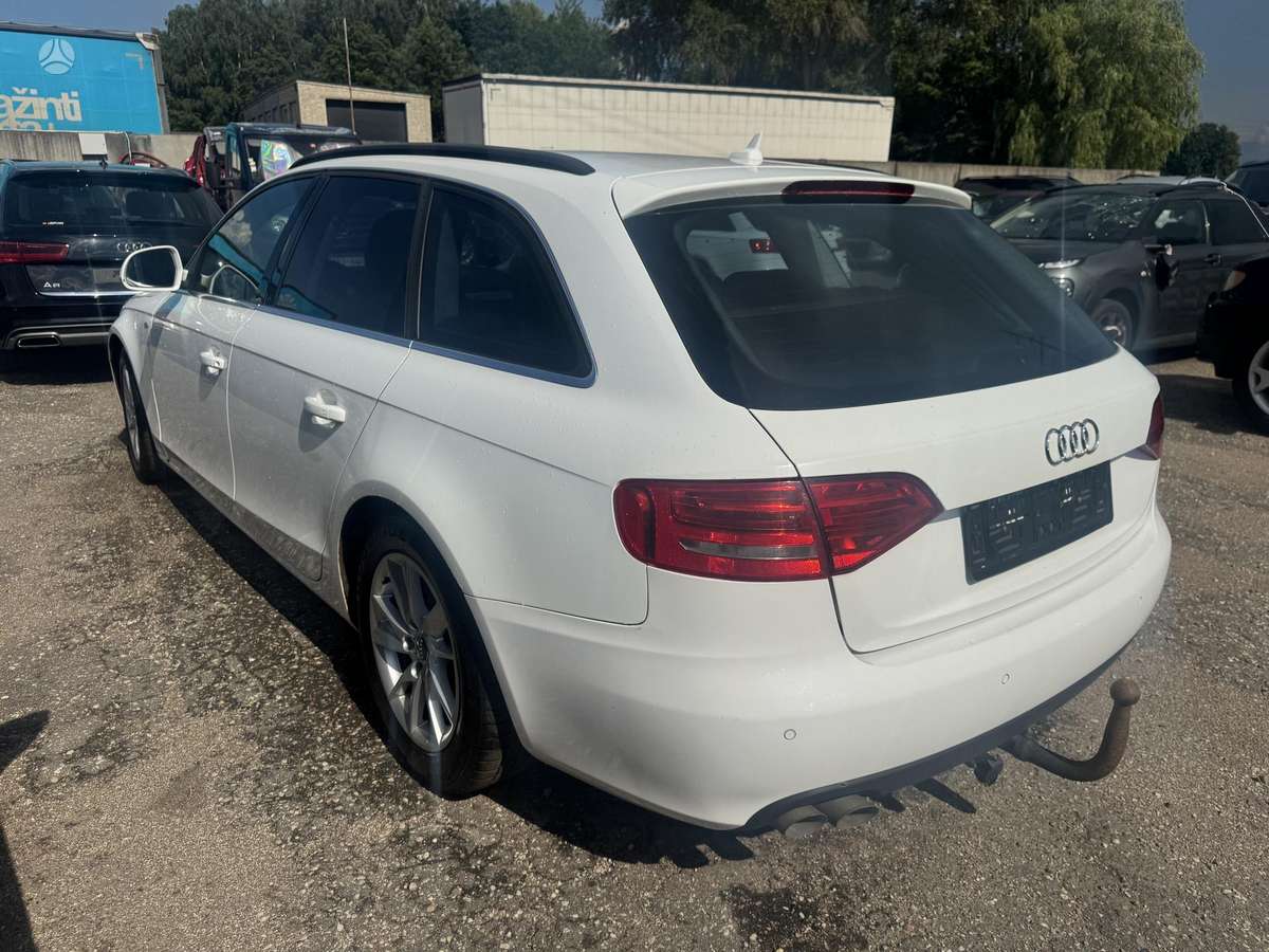 Audi A4, 2.0 l., Универсал
