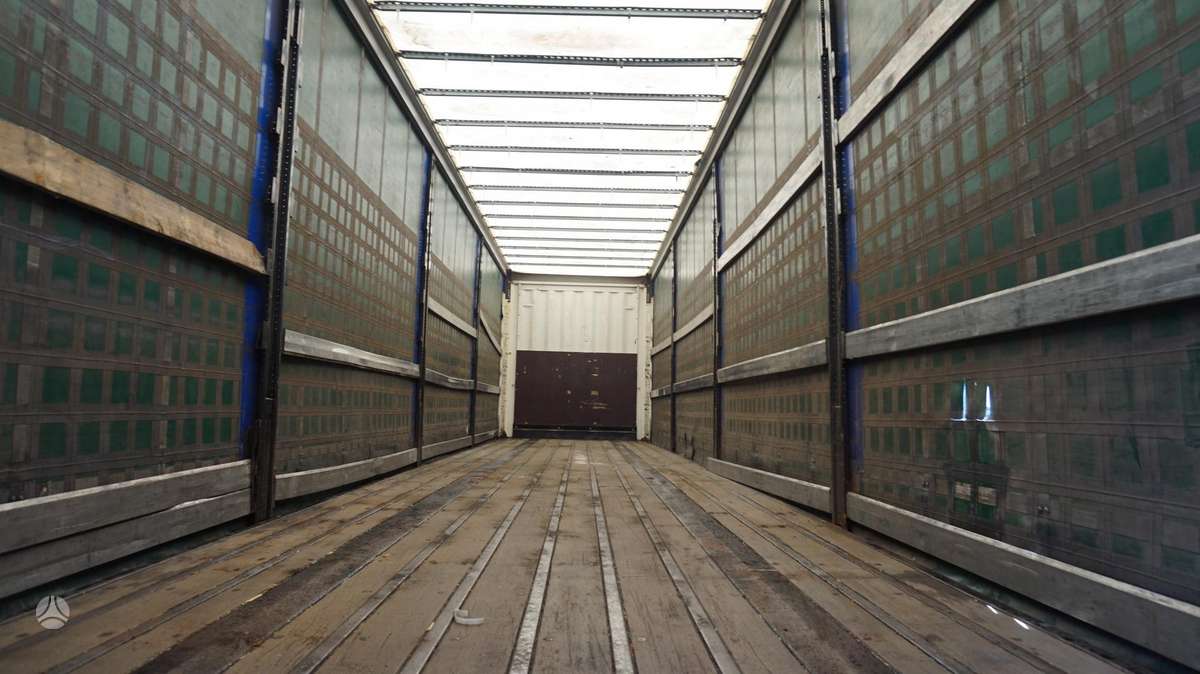 Krone, curtain / tarpaulin