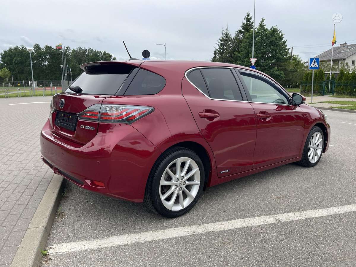 Lexus CT 200h, 1.8 l., hatchback
