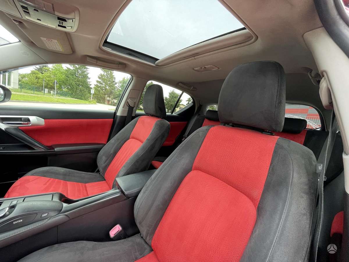 Lexus CT 200h, 1.8 l., hatchback