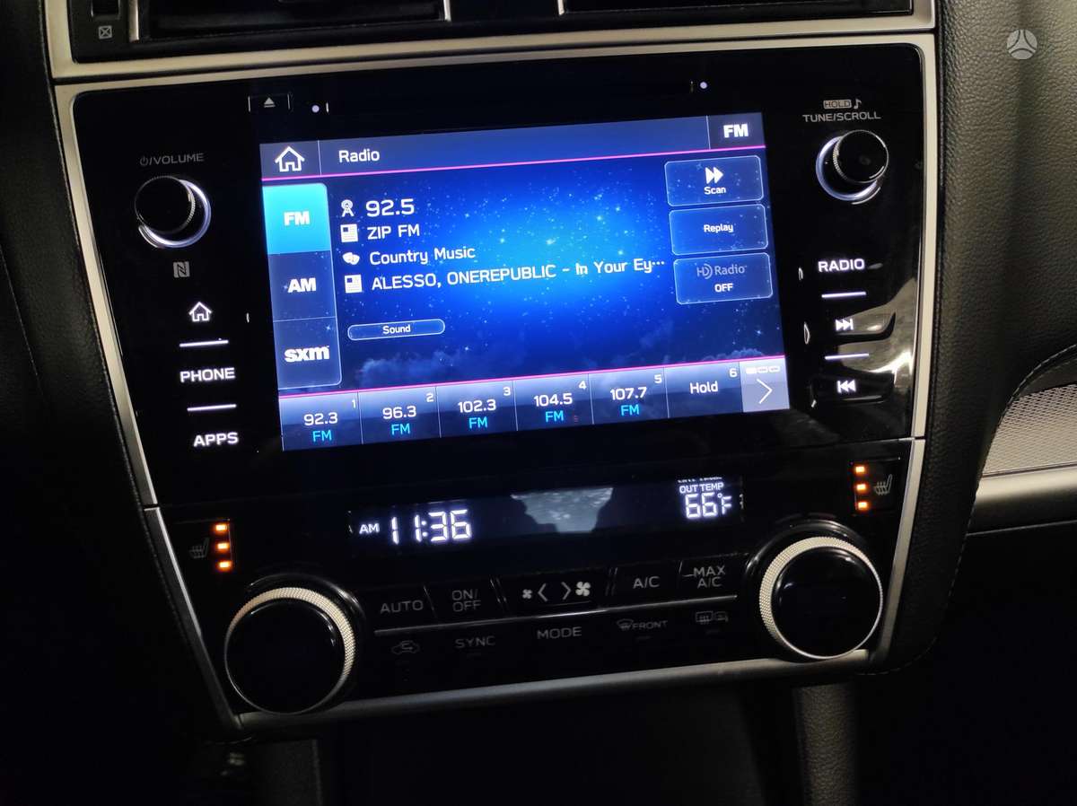 Subaru Legacy - 8