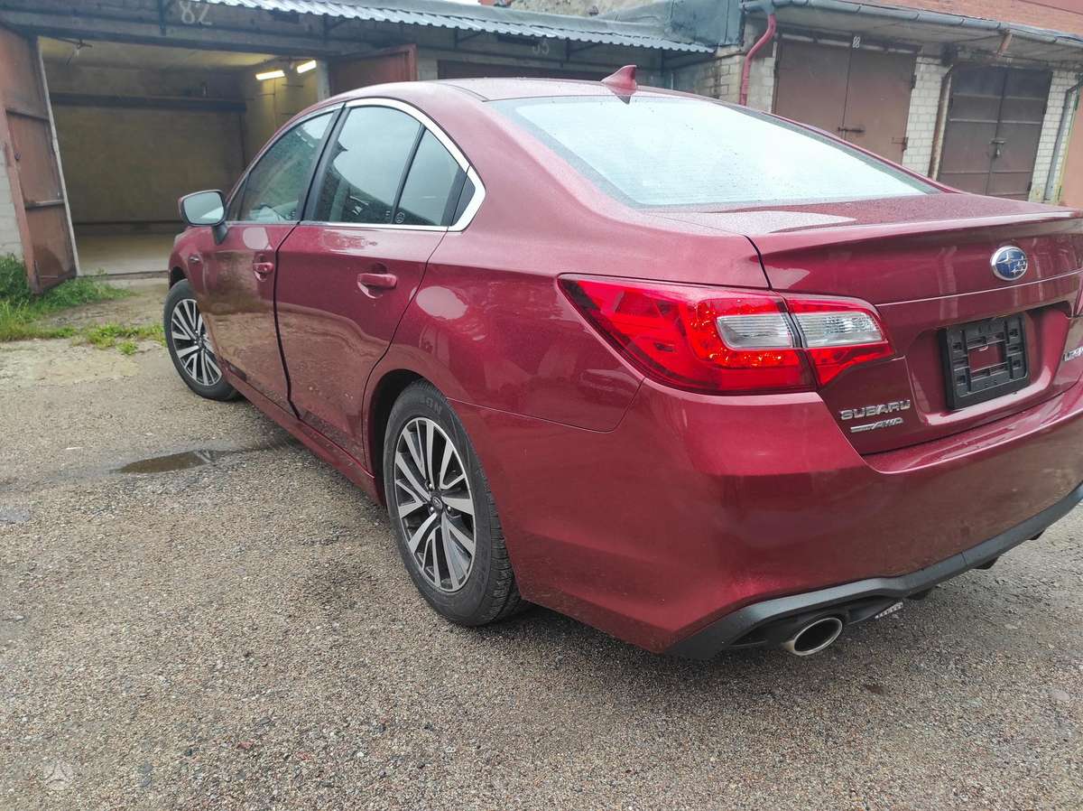 Subaru Legacy - 3