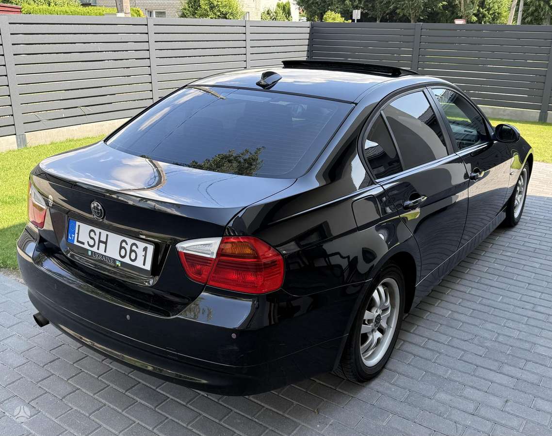 BMW 320, 2.0 l., Седан