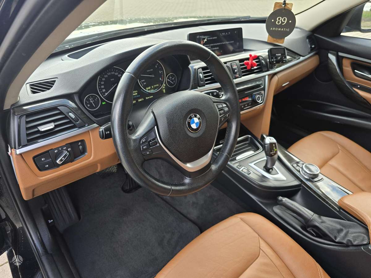 BMW 320, 2.0 l., wagon