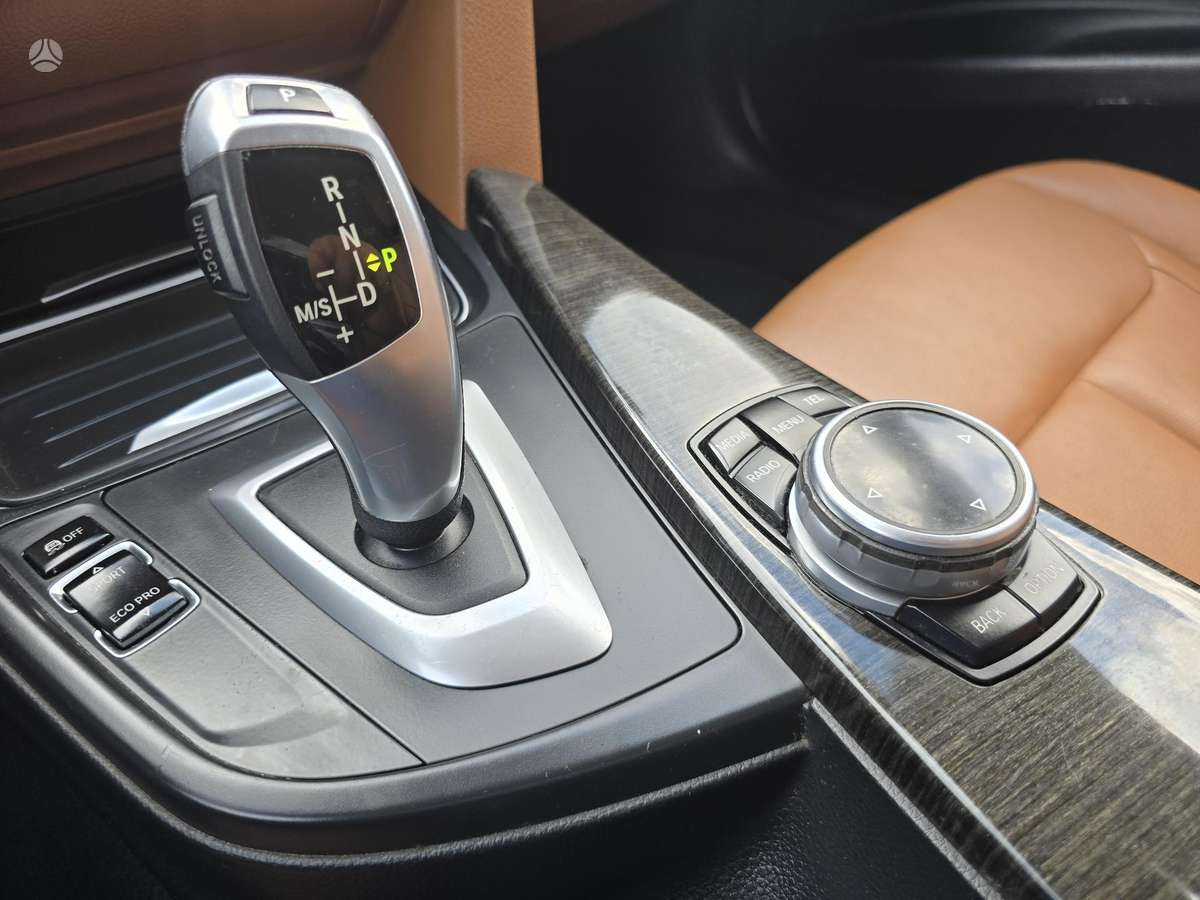 BMW 320, 2.0 l., wagon
