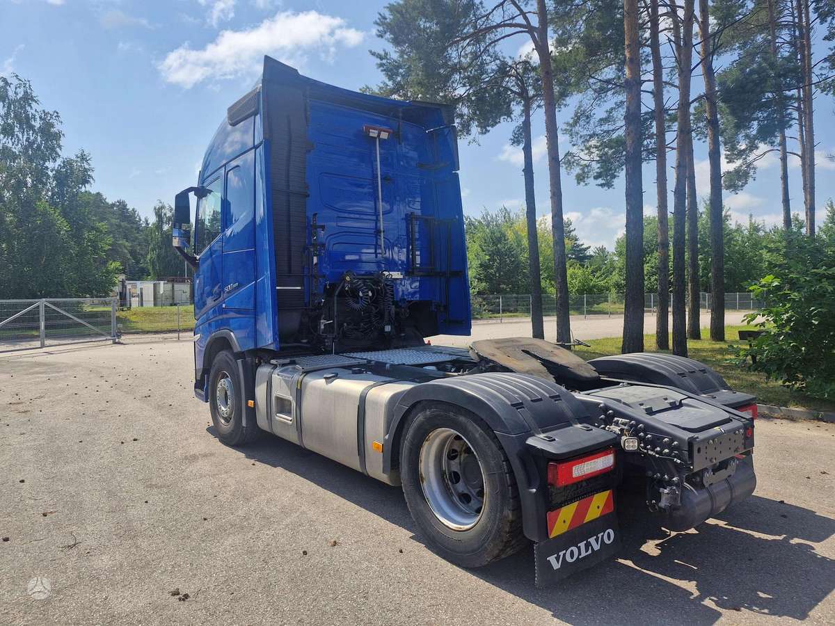 Volvo FH 500, double sleeper