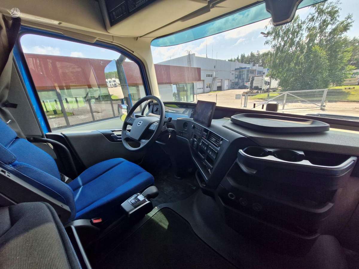 Volvo FH 500, double sleeper