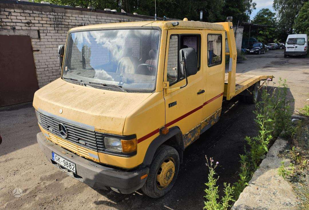 Mercedes-Benz 711, auto vedēji