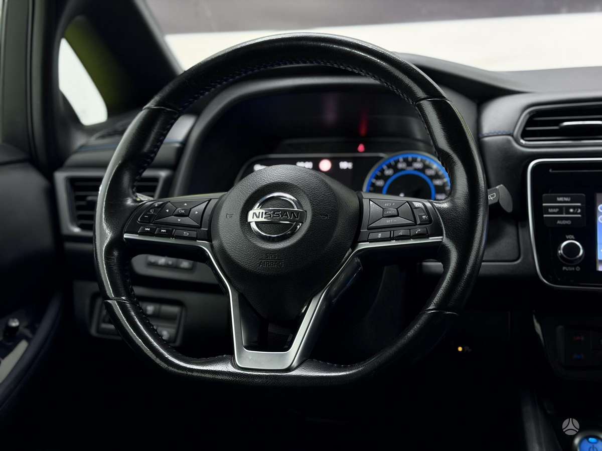 Nissan Leaf, 40 kWh, hatchback