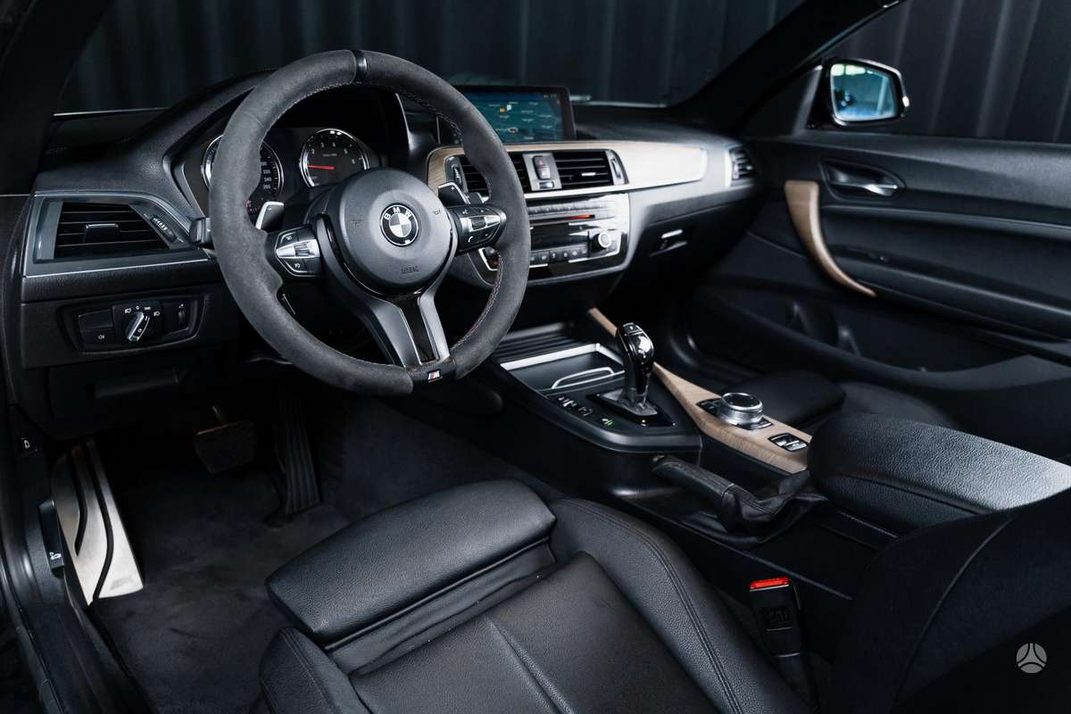 BMW M240, 3.0 l., convertible