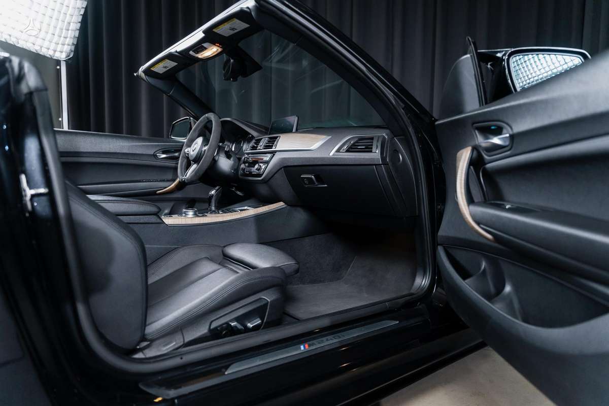 BMW M240, 3.0 l., convertible