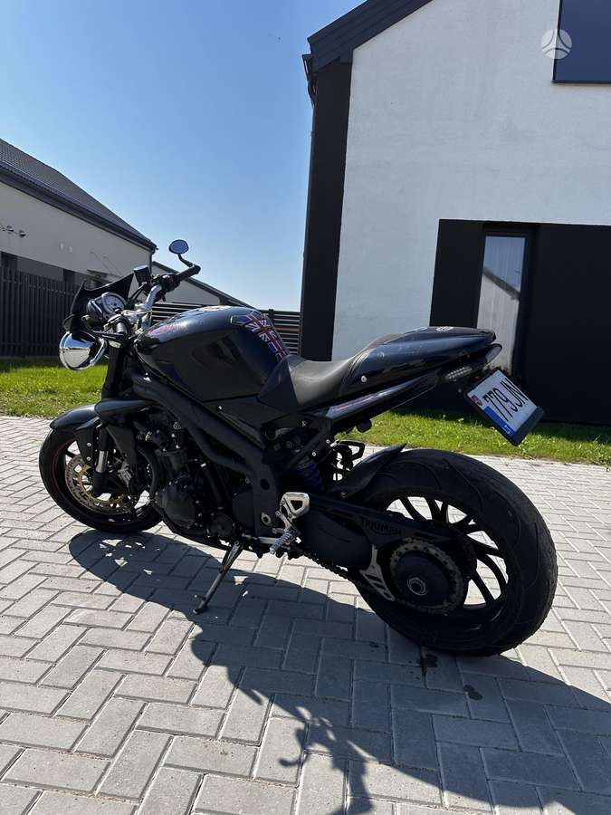 Triumph Speed Triple 1050cc, street / classic