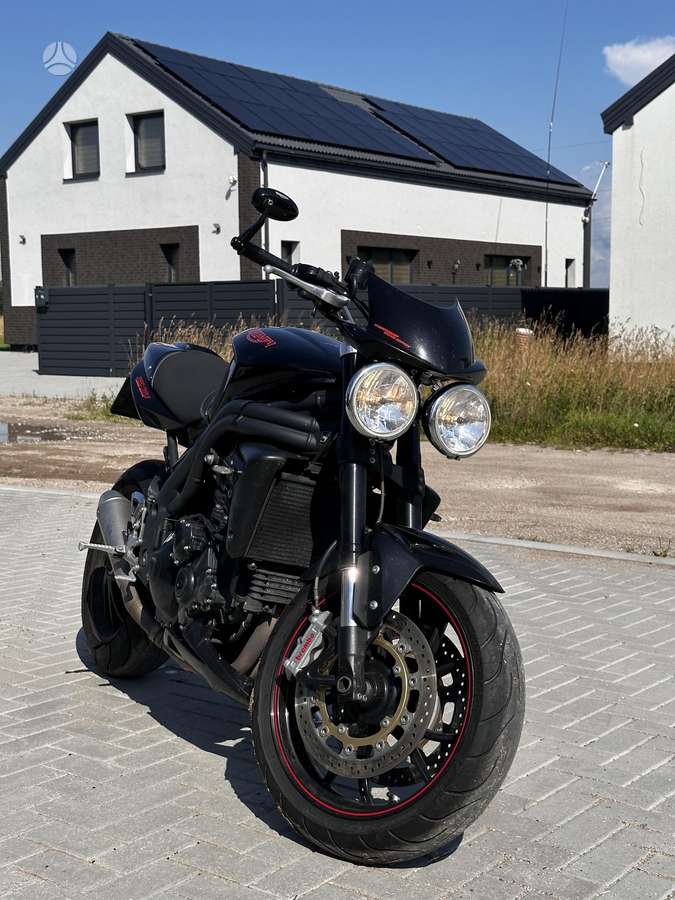 Triumph Speed Triple 1050cc, street / classic