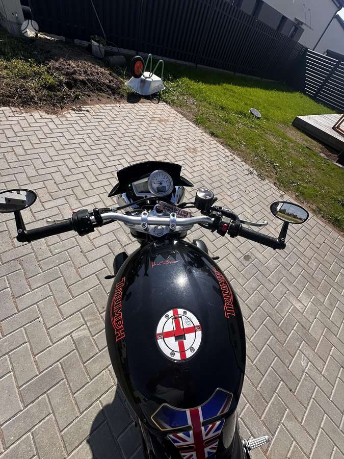Triumph Speed Triple 1050cc, street / classic