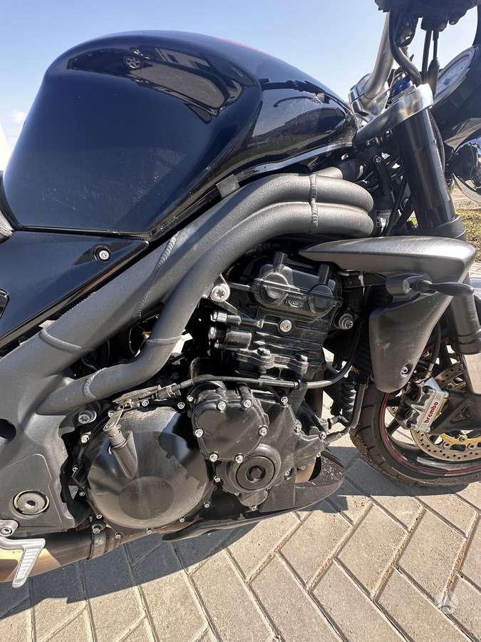 Triumph Speed Triple 1050cc, street / classic