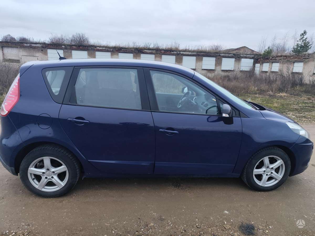 Renault Scenic - 3
