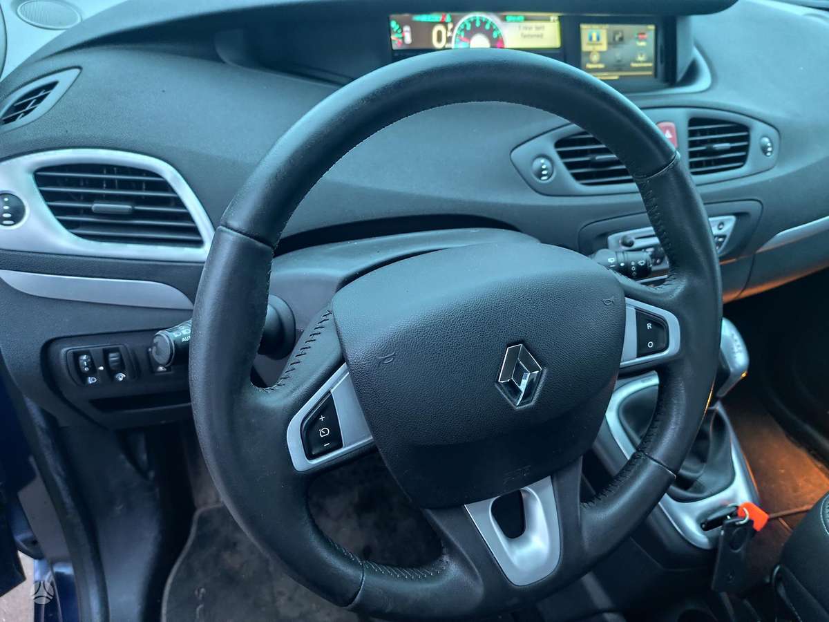 Renault Scenic, 1.5 l., Хэтчбек