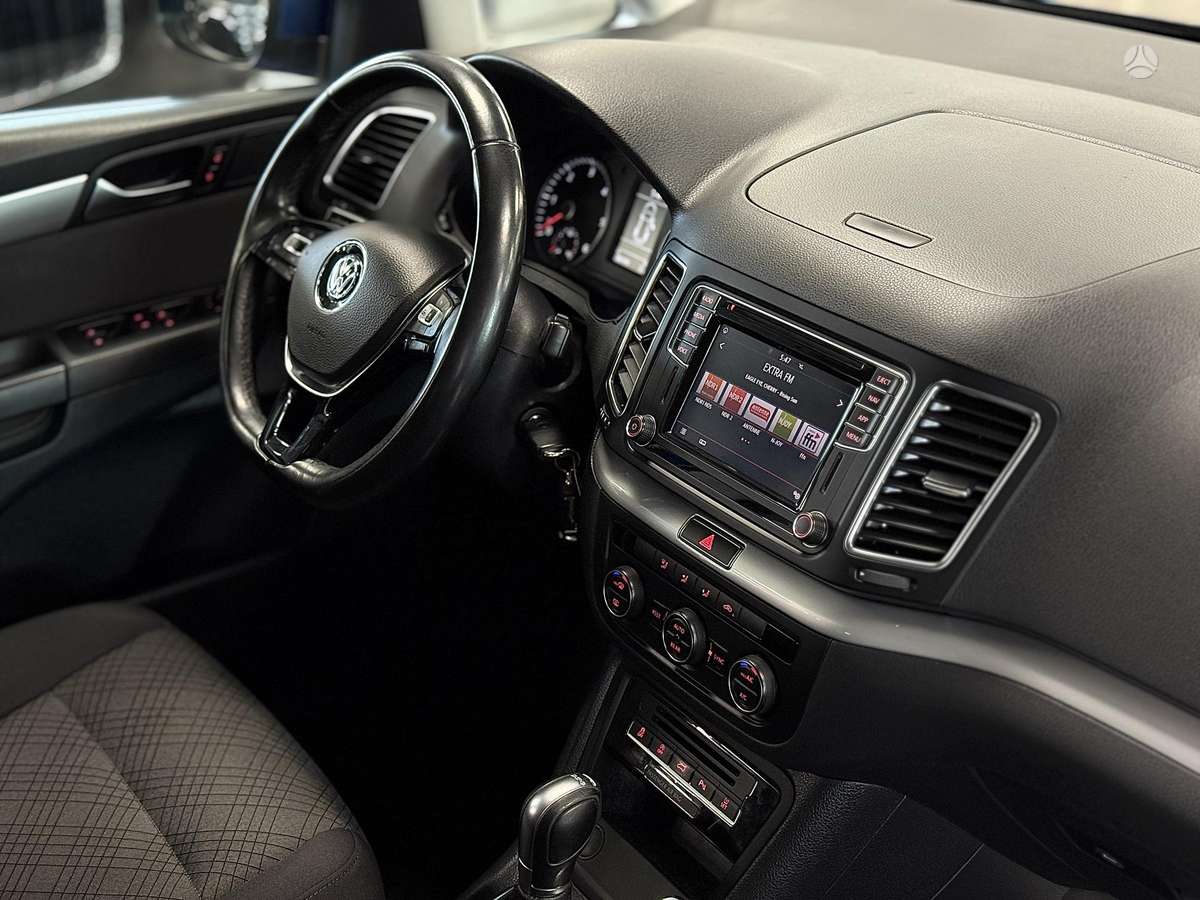 Volkswagen Sharan - 5
