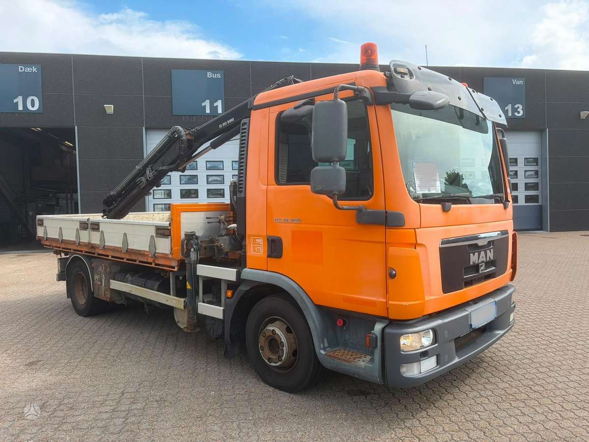 MAN TGL 12.250, самосвалы с краном