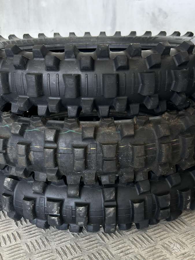 Maxxis, vasaras 110/90 R19