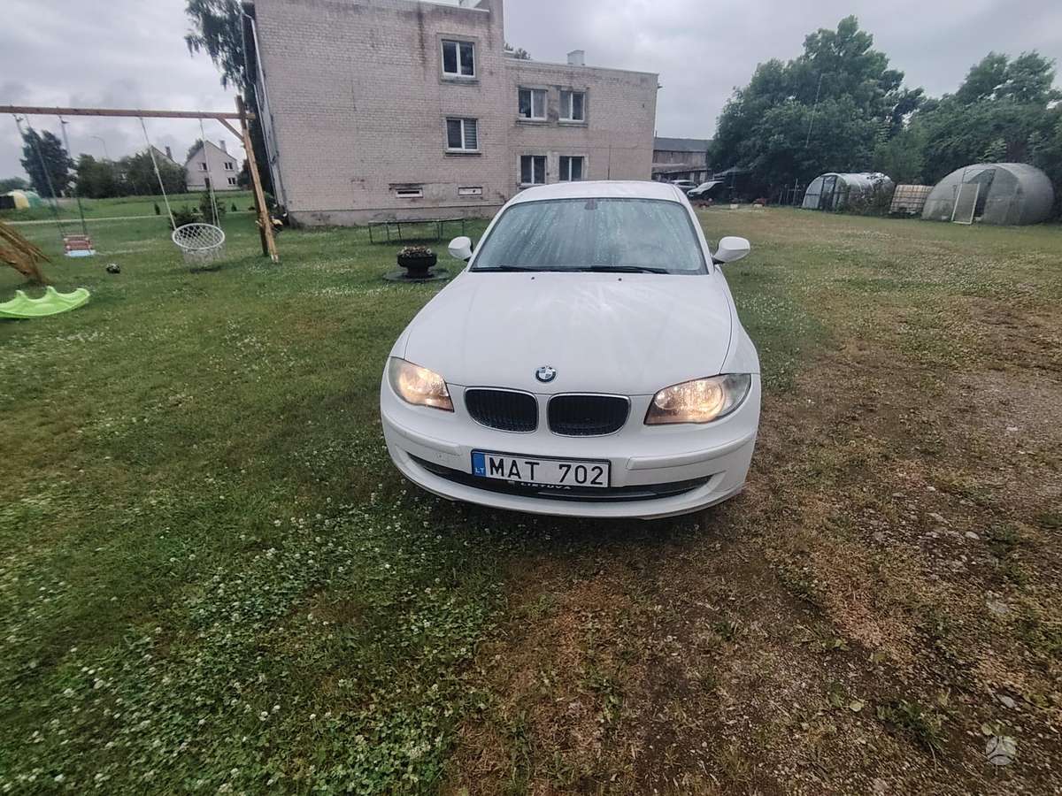 BMW 116, 2.0 l., hatchback