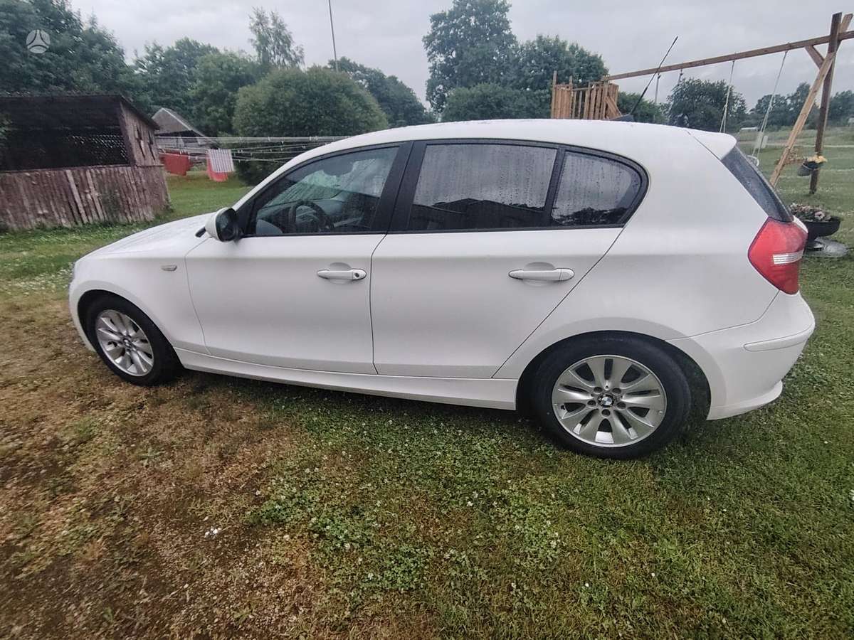 BMW 116, 2.0 l., hatchback
