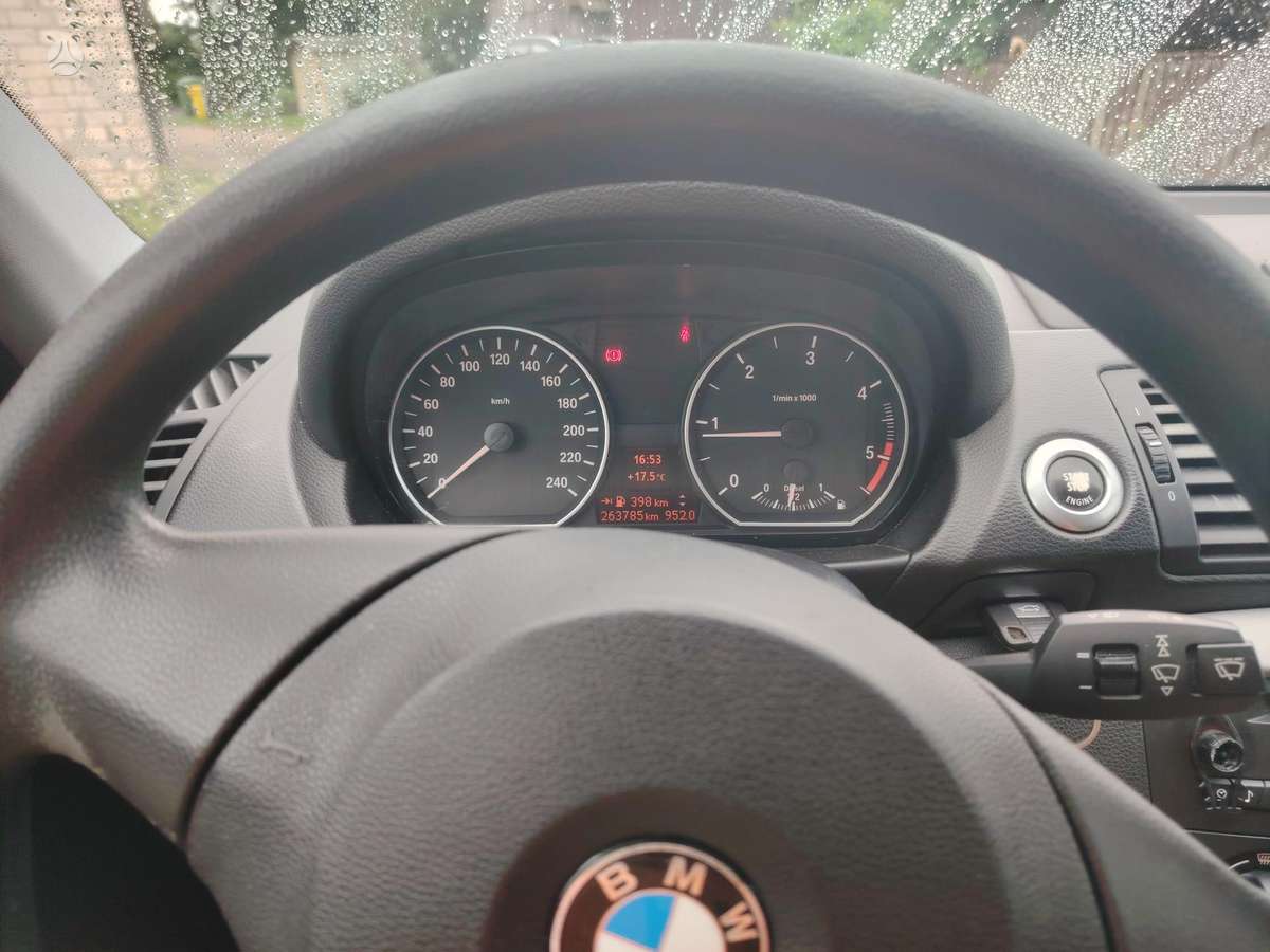 BMW 116, 2.0 l., hatchback