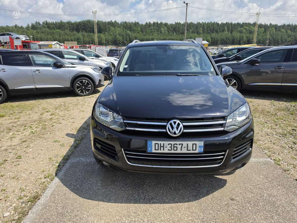 Volkswagen Touareg - 2