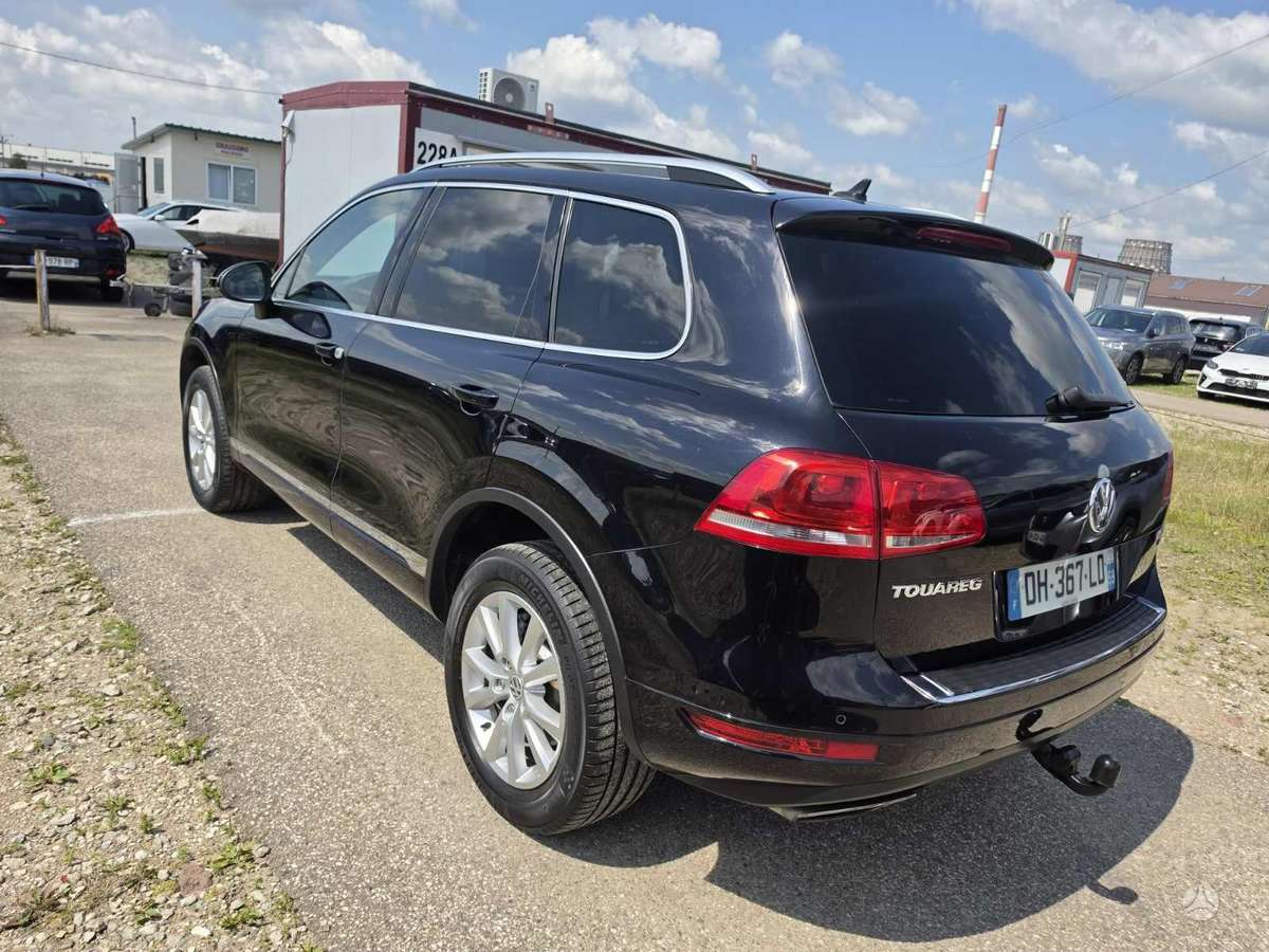 Volkswagen Touareg - 4