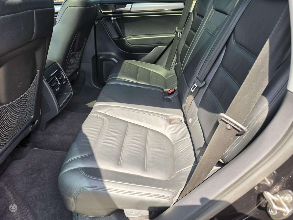 Volkswagen Touareg - 10