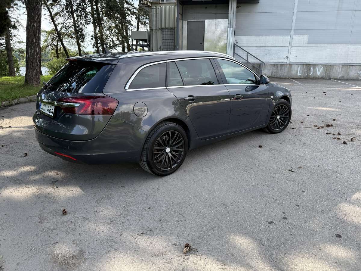 Opel Insignia, 2.0 l., Универсал