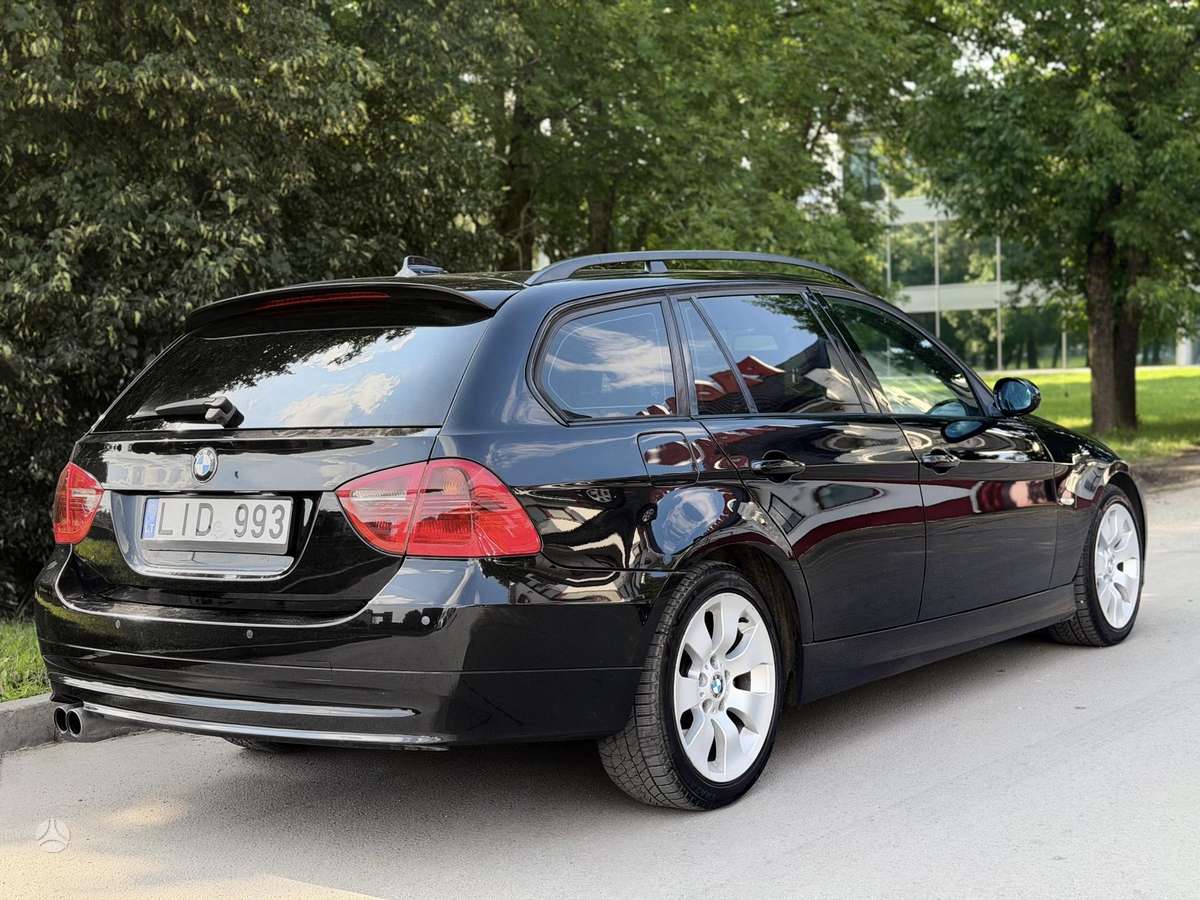 BMW 325, 3.0 l., wagon