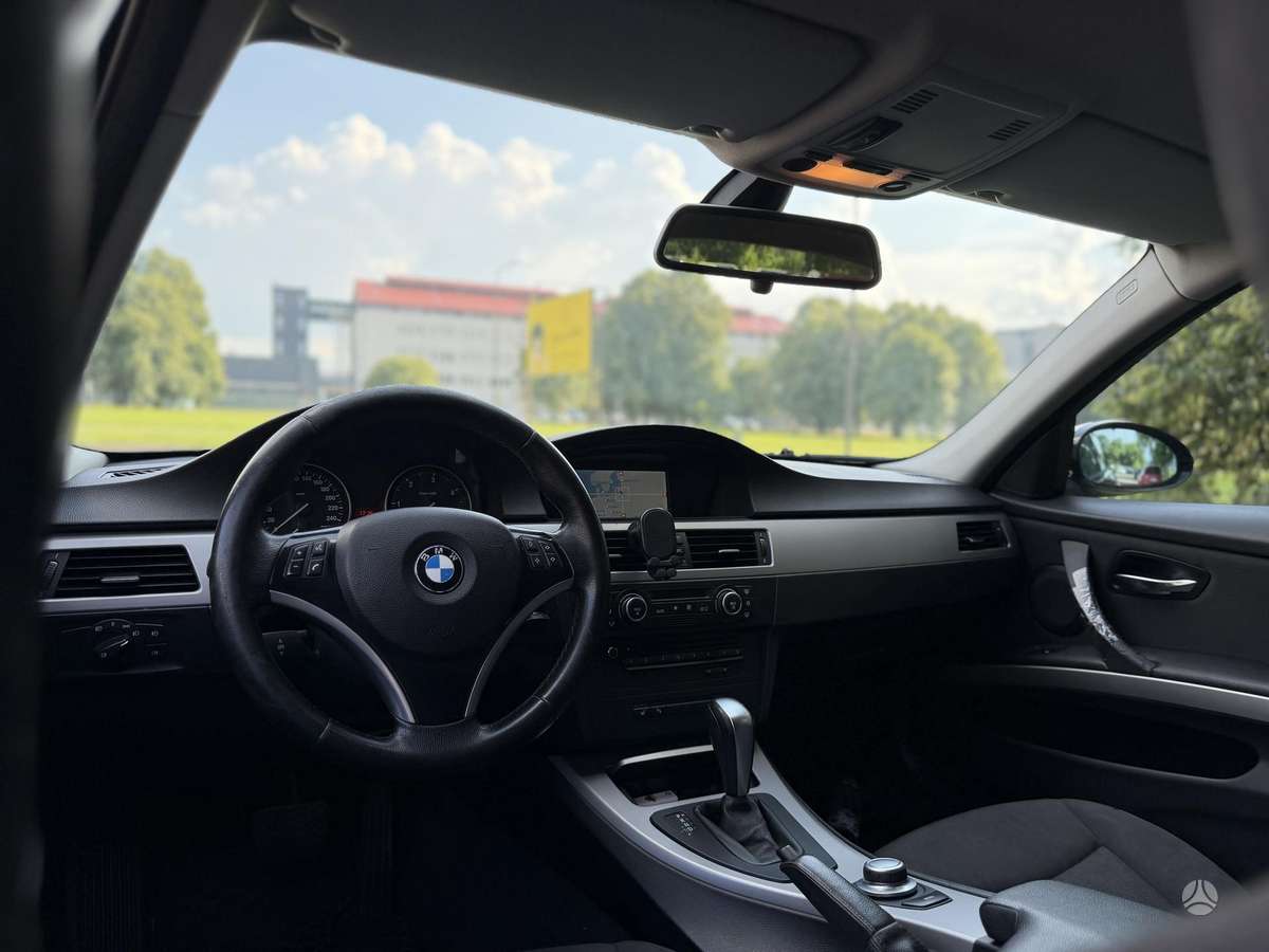 BMW 325, 3.0 l., wagon